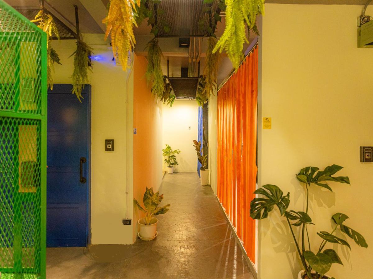 Khao San Social Capsule Hostel Μπανγκόκ Εξωτερικό φωτογραφία